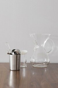 保存容器やツールスタンド、コーヒーメーカーなど