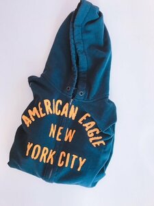 メンズのLサイズのパーカ