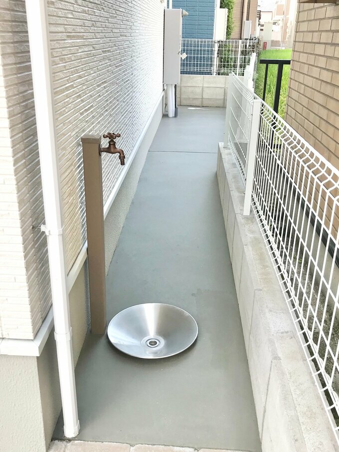 家の周りの外構コンクリート