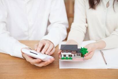 住宅ローン控除と繰り上げ返済、どっちがおトク？ポイントは税金の額