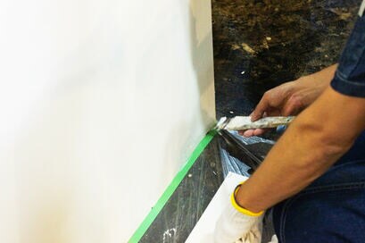 水性？油性？色は？初めてのペンキ選びと壁の補修法3パターン