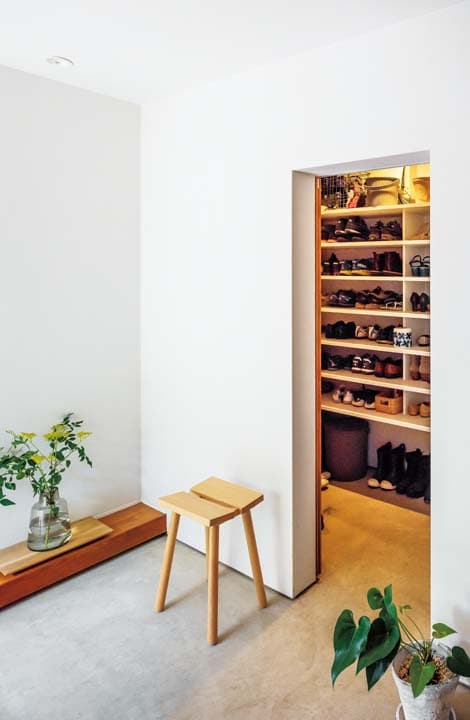 玄関の収納スペース