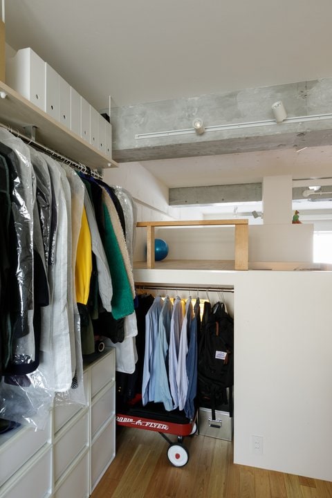 家族分のオープンクローゼット