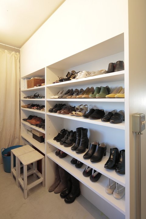 玄関土間にあるシューズクローゼット