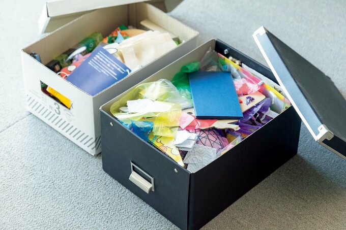 箱に工作や手紙
