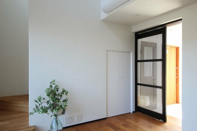 格子戸を開けた状態