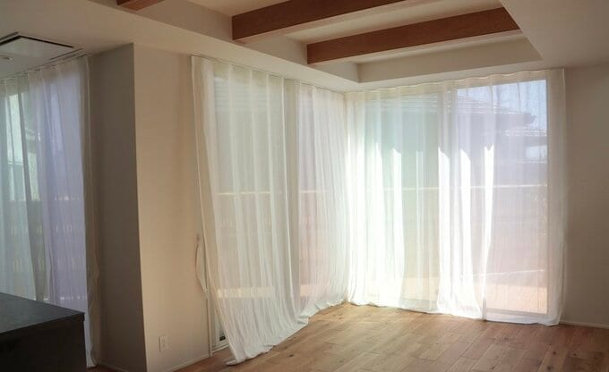 レースのカーテン