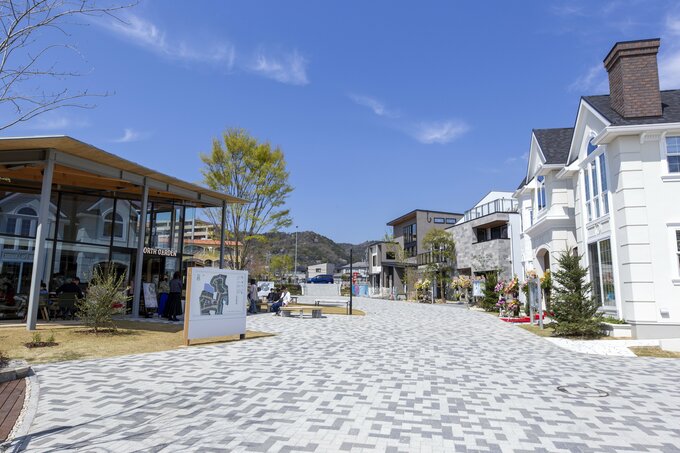 2023年3月、大阪府箕面市にオープンした住まいと暮らしのテーマパーク「ABCハウジング ウェルビーみのお」