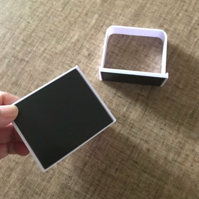 傘立てマグネット部分