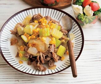 豚こま肉を塩ダレで下味冷凍。冷凍野菜と炒めて即おかずに