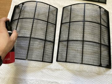 エアコン掃除しないで「冷房→暖房」はダメ！洗剤スプレー1本で、カビやホコリの対策を