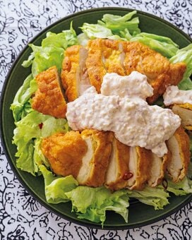 チキン南蛮梅タルタルソース。鶏胸肉とおからパウダーでヘルシーに