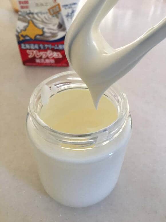 泡立てた生クリーム