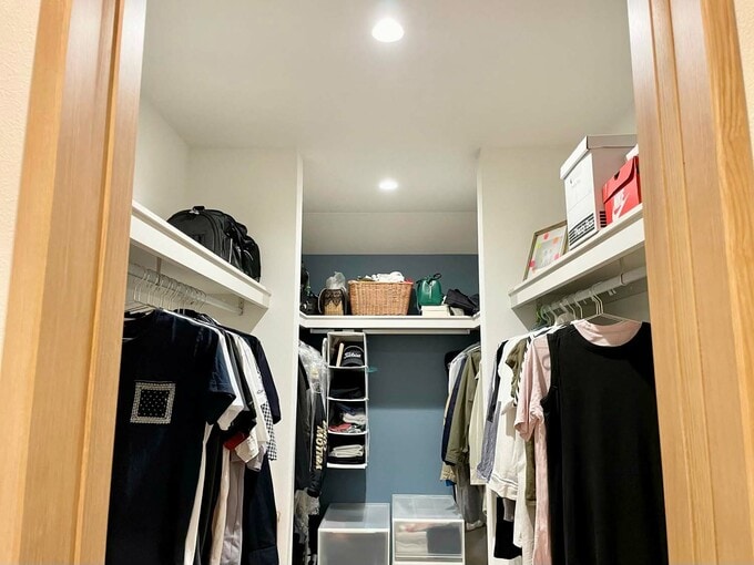 ウォークインクローゼットの照明