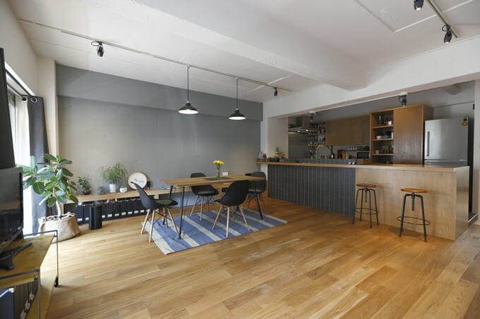 スケルトン天井のLDK