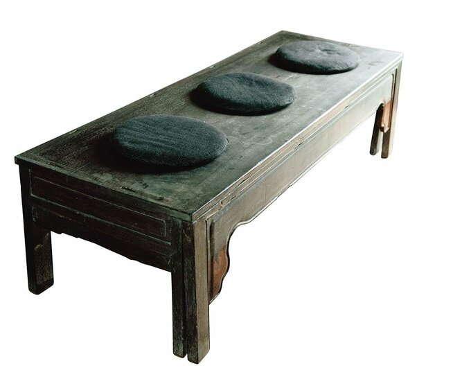 アジアの古い寝台