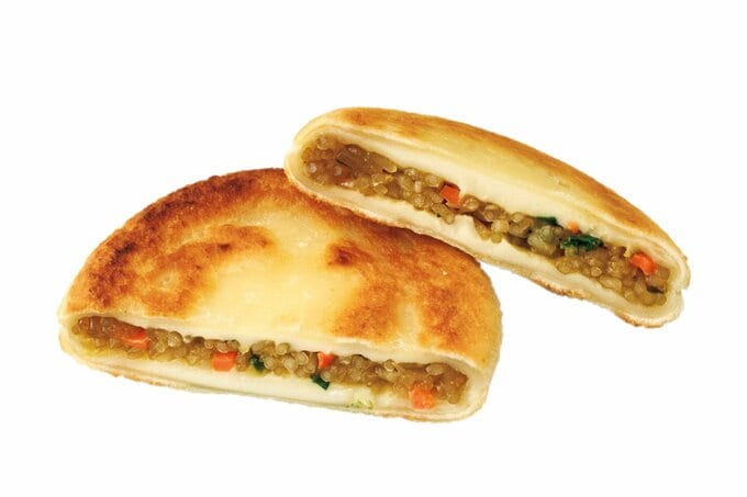 半分にカットしたチャプチェホットク