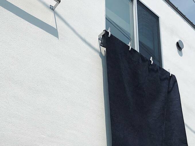 干されているラグマット