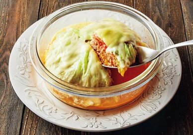 キャベツがもりもり食べられる。電子レンジで簡単「キャベツとひき肉のミルフィーユ」