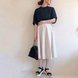 GUのスポーツサンダル。スニーカー代わりに履くだけで旬に