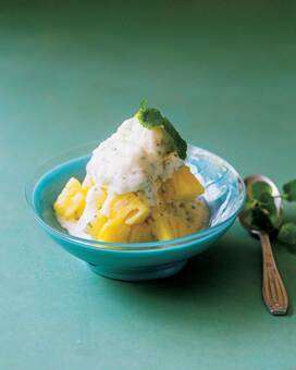 混ぜて冷やすだけの簡単ソルベ。ヨーグルトでさっぱりさわやか