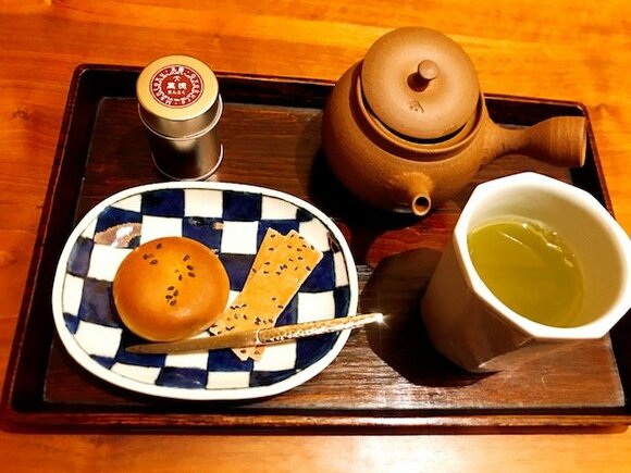 少々高い緑茶とほうじ茶