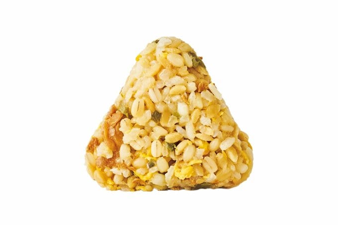 たんぱく質がとれるおにぎり 鶏そぼろと玉子(無印良品)
