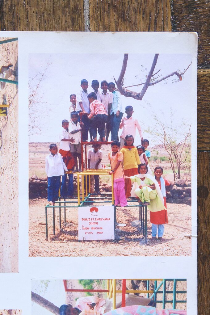 インドに寄付したときの現地の写真
