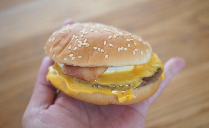 チーズ月見バーガー