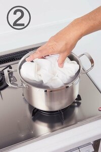 肌着を投入し、火にかける