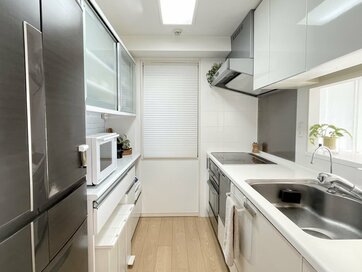 3.5畳の狭めキッチンで「やめてよかった」3つのこと。水きりカゴ、大型調理家電、ゴミ箱の見直しポイント