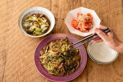 糖質オフ中でもゴボウが食べられる！牛肉カレー炒め