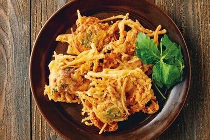 節約食材の豚こま、ちくわで。揚げ焼きで簡単かき揚げレシピ