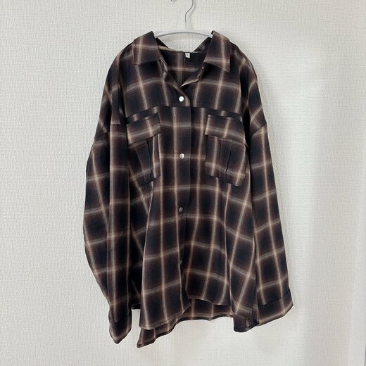 チェック柄トップス