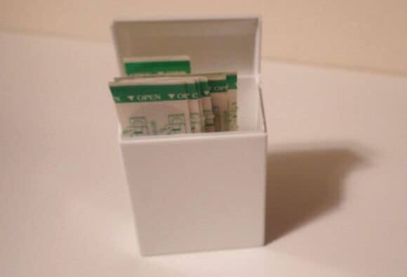 薬やばんそうこうを入れる収納ボックスに