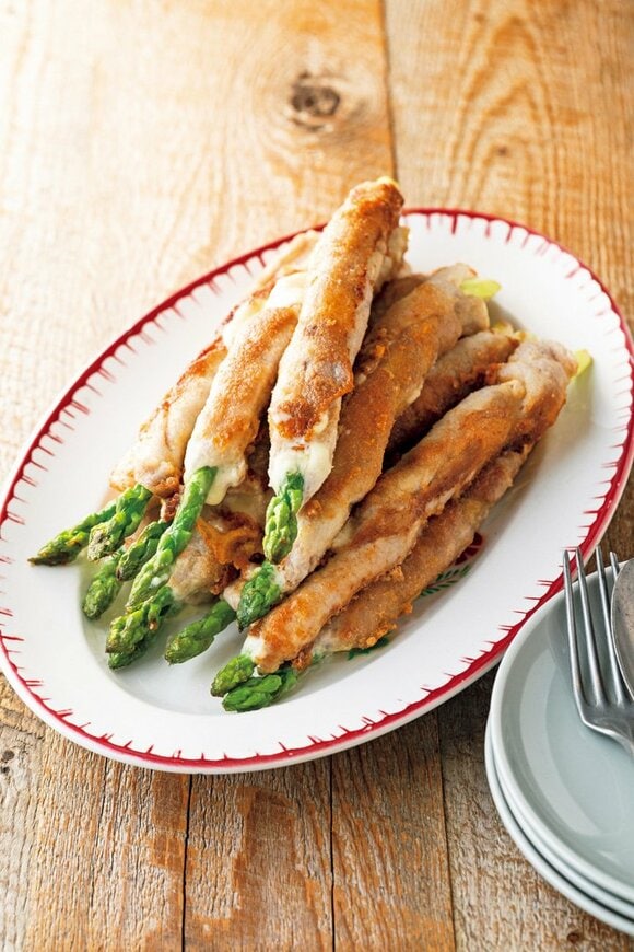 アスパラとチーズのペッパー肉巻き