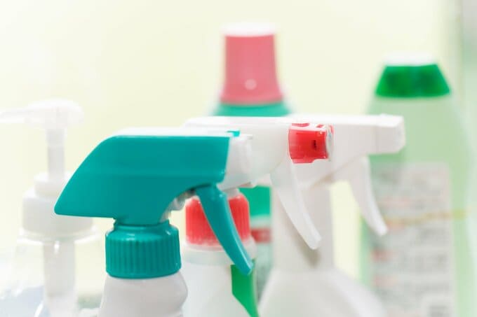 キッチン掃除用の洗剤