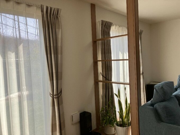 柱を生かした棚