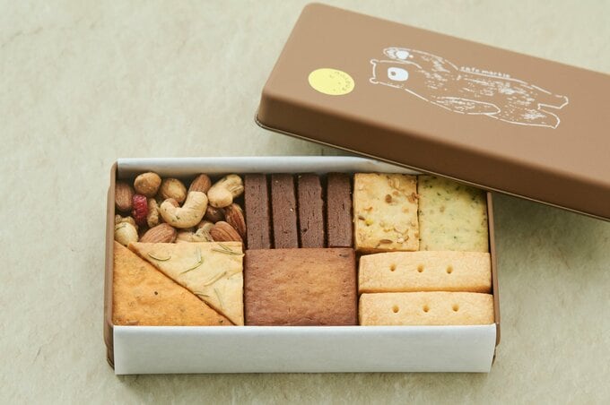 ヨルのクッキー缶