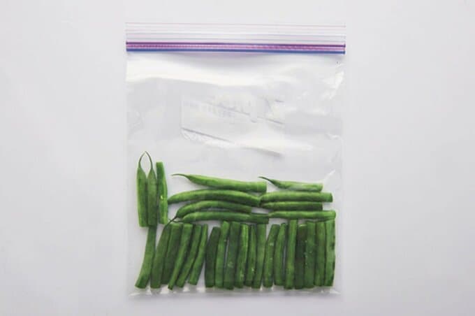 保存袋にインゲン