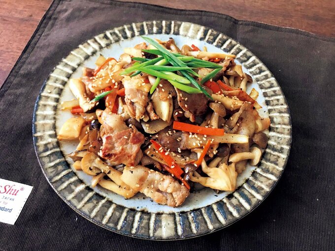 豚肉とキノコの塩ダレ炒め