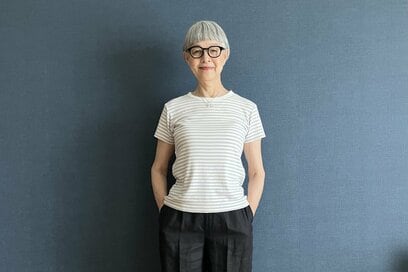 70歳の「無印良品のボーダーTシャツ」コーデ2つ。小さめシルエットが好バランス