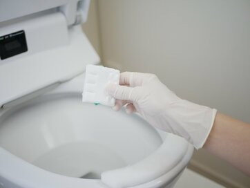 もうトイレブラシは使わない！手軽に黒ずみも臭いも消えるアイテム4選