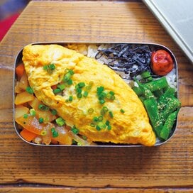 思い出の「肉ジャガオムレツ弁当」。祖母、父、自分と受け継ぐ大切な味
