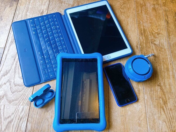 スマホやタブレットなどのガジェット類