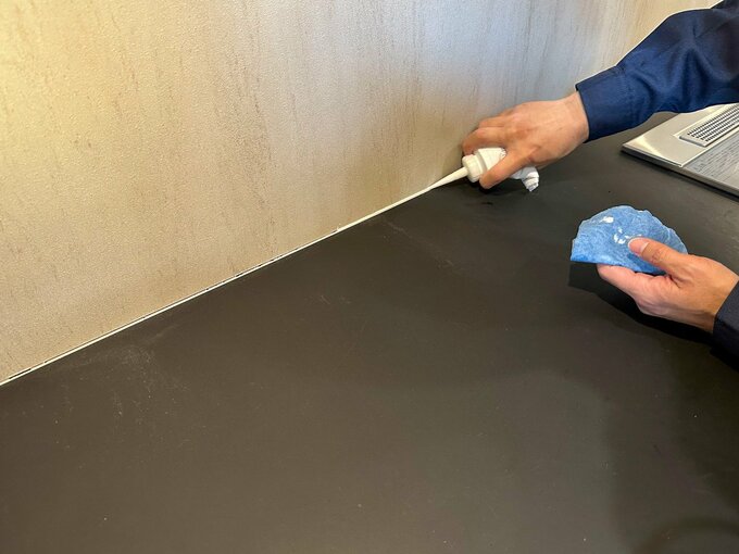 チリ切れを直しているところ