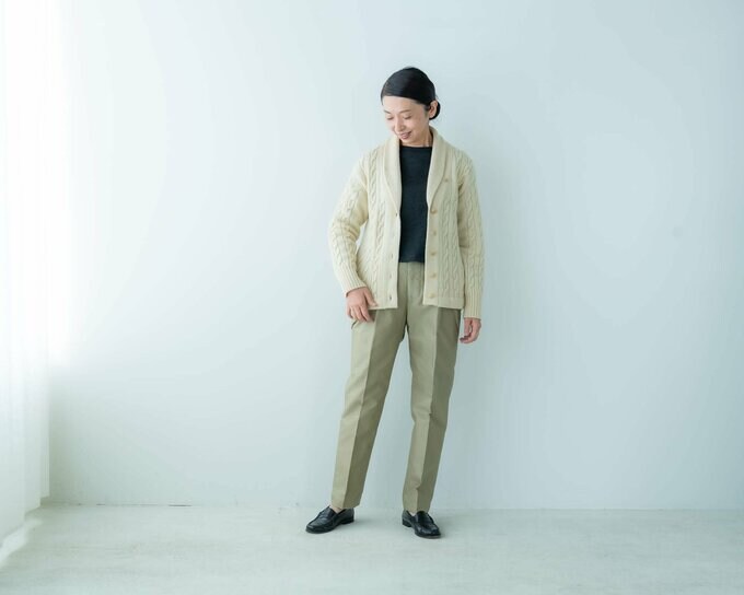 ただし羽織りもののインにならバランスよし