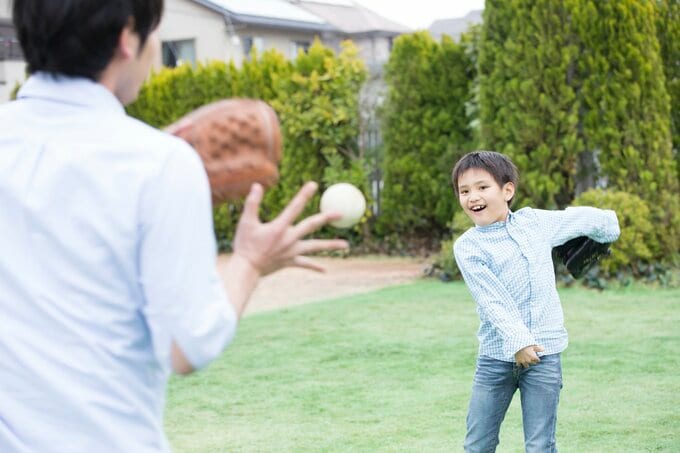 子どもと遊ぶ