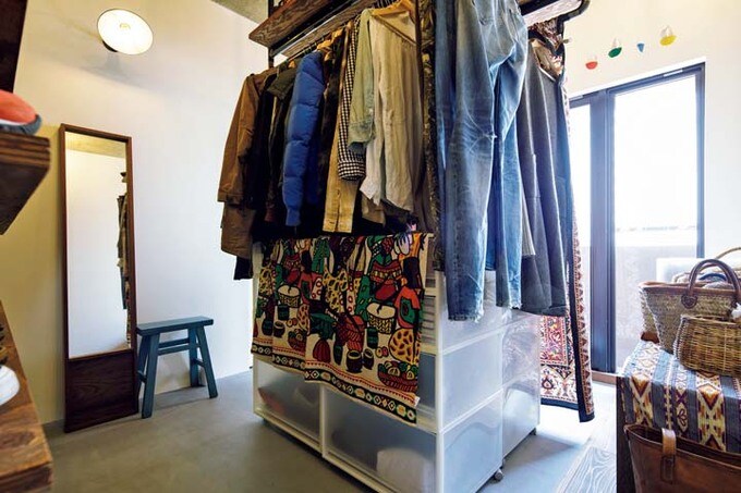 玄関から土間でつながる広いウォークインクロゼット