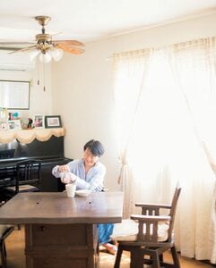 女性お茶の時間